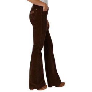 Wrangler Chocolate Brown Corduroy High Rise Fierce Flare Pants Women’s 14 x 32